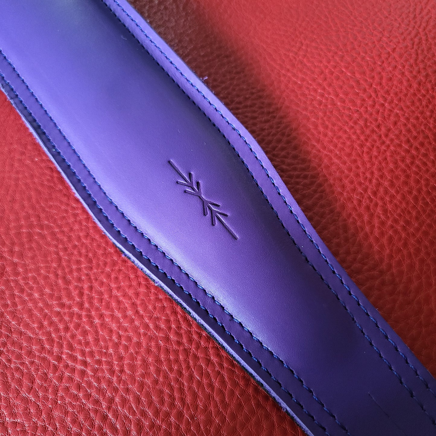 BS63 Wide Padded Guitar Strap - Smooth Leather
