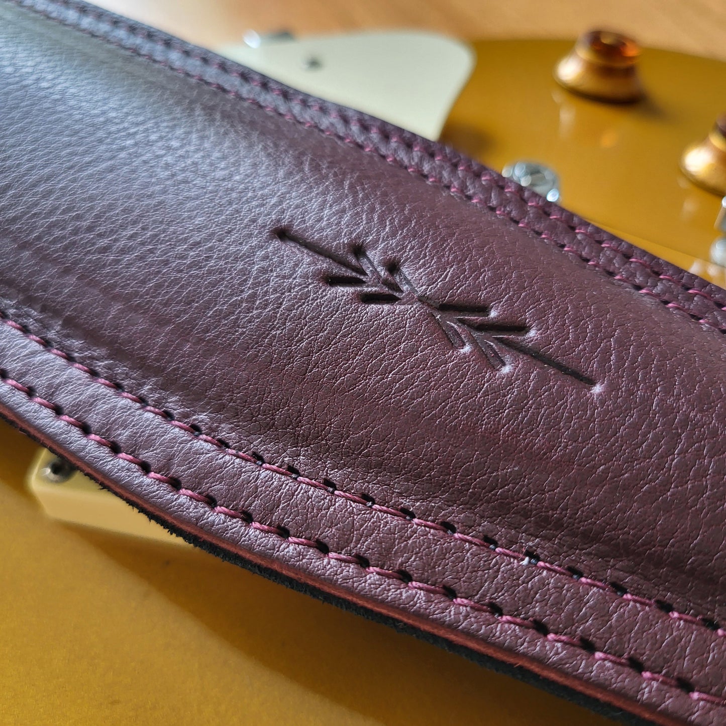 BS63 Wide Padded Guitar Strap - Natural Leather