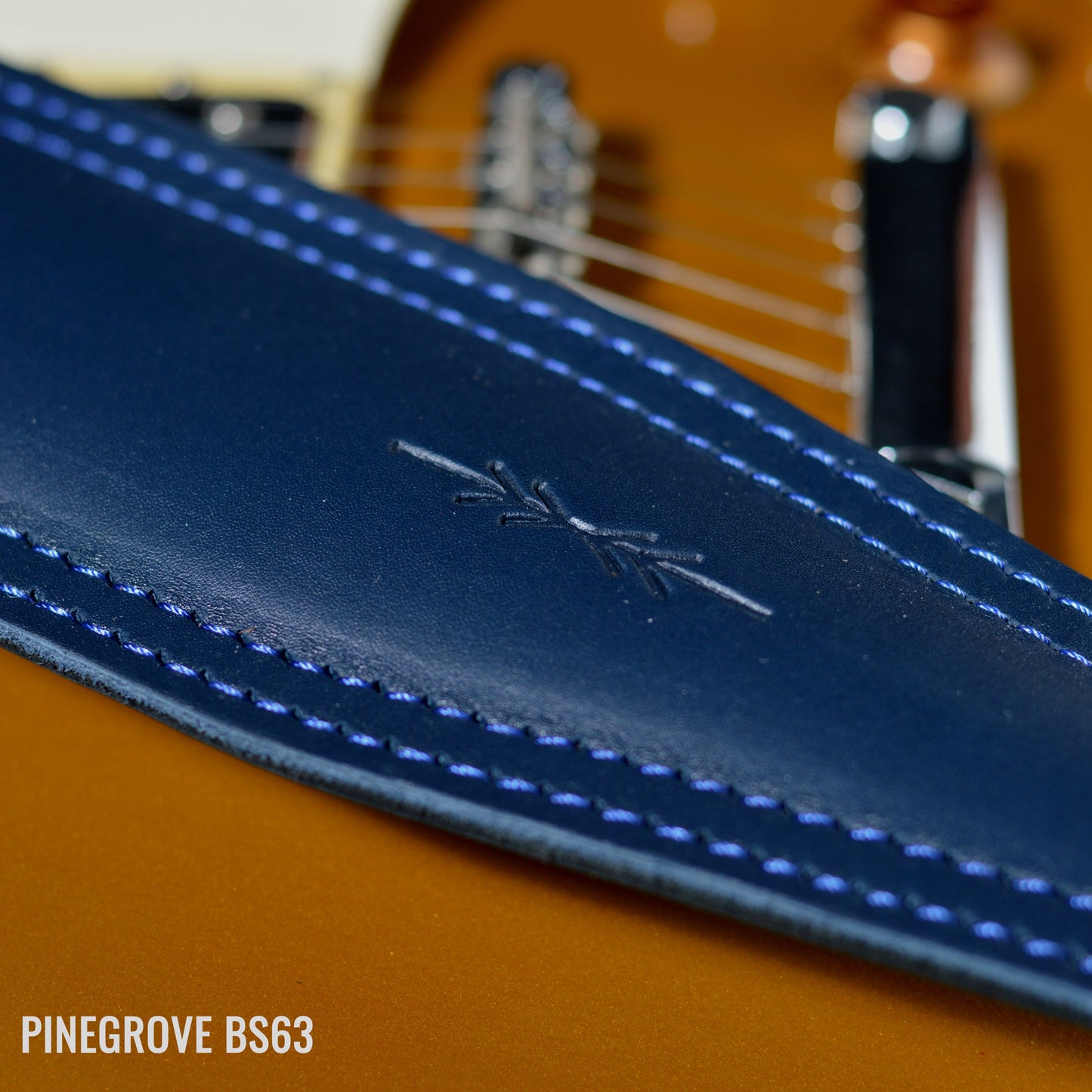 BS63 Wide Padded Guitar Strap - Smooth Leather