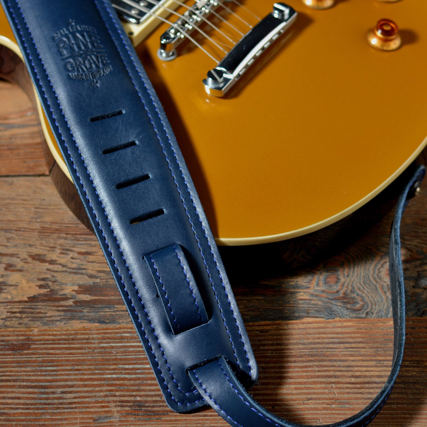 BS63 Wide Padded Guitar Strap - Smooth Leather