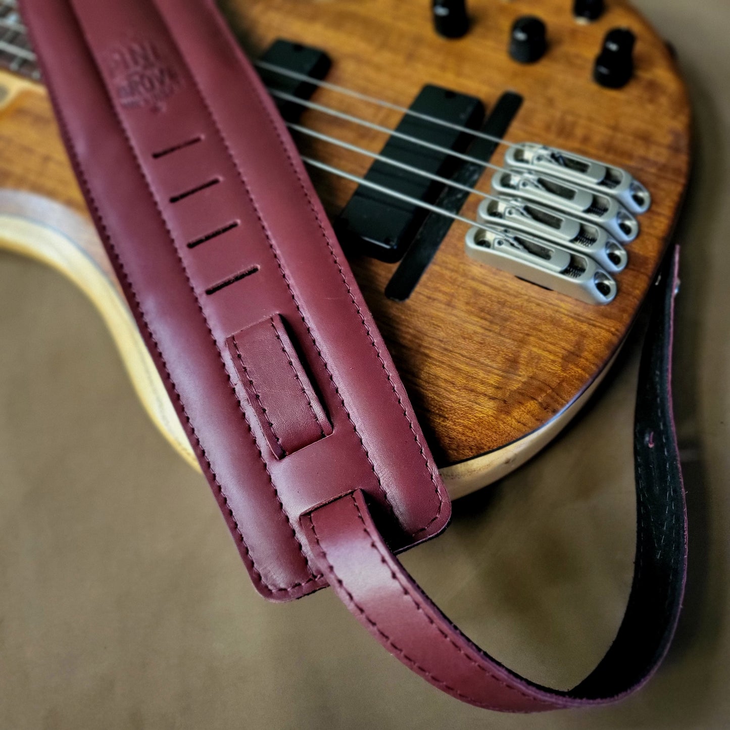 BS64 4"/100mm Bass Guitar Strap - Smooth Leather