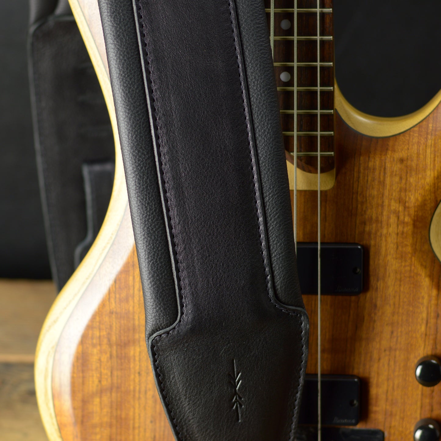 BS66 Deluxe Bass Guitar Strap - Natural Leather