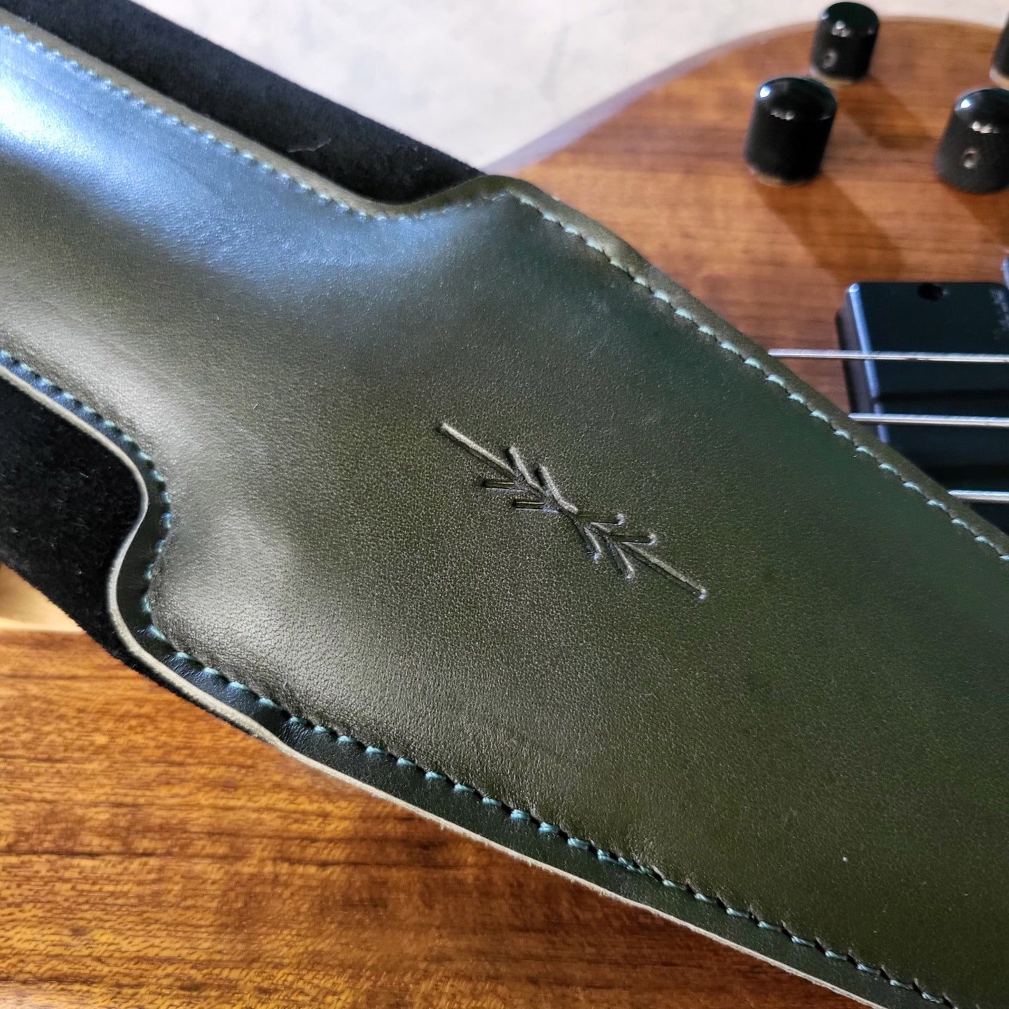BS66 Deluxe Bass Guitar Strap - Smooth Leather