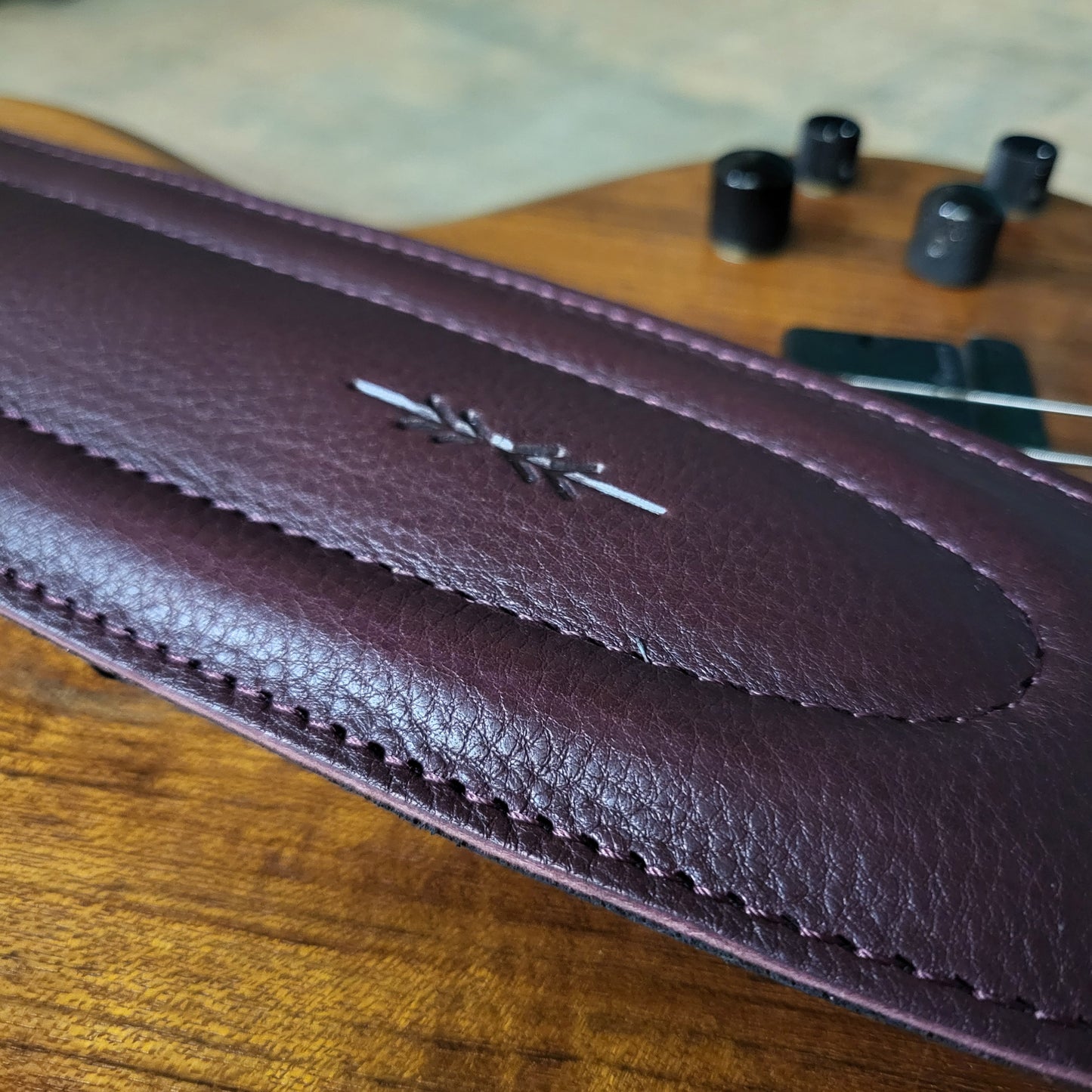 BS68 4" Surfboard Bass Guitar Strap - Natural Leather