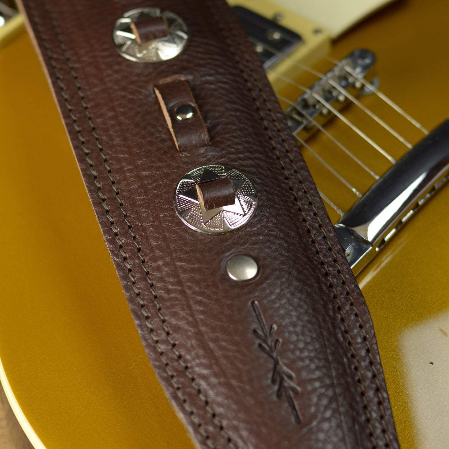 BS73 Western Guitar Strap - Silver Conchos