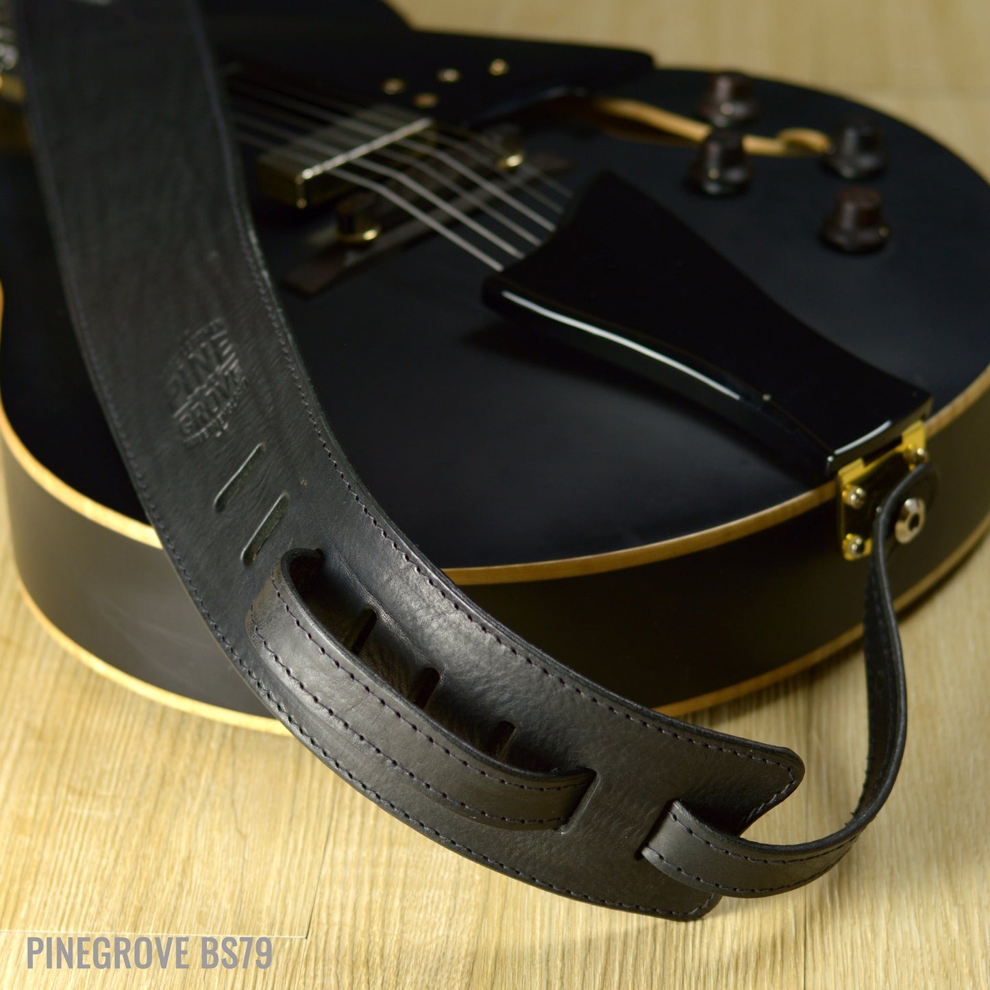 BS79 Guitar Strap With Celtic Buckle