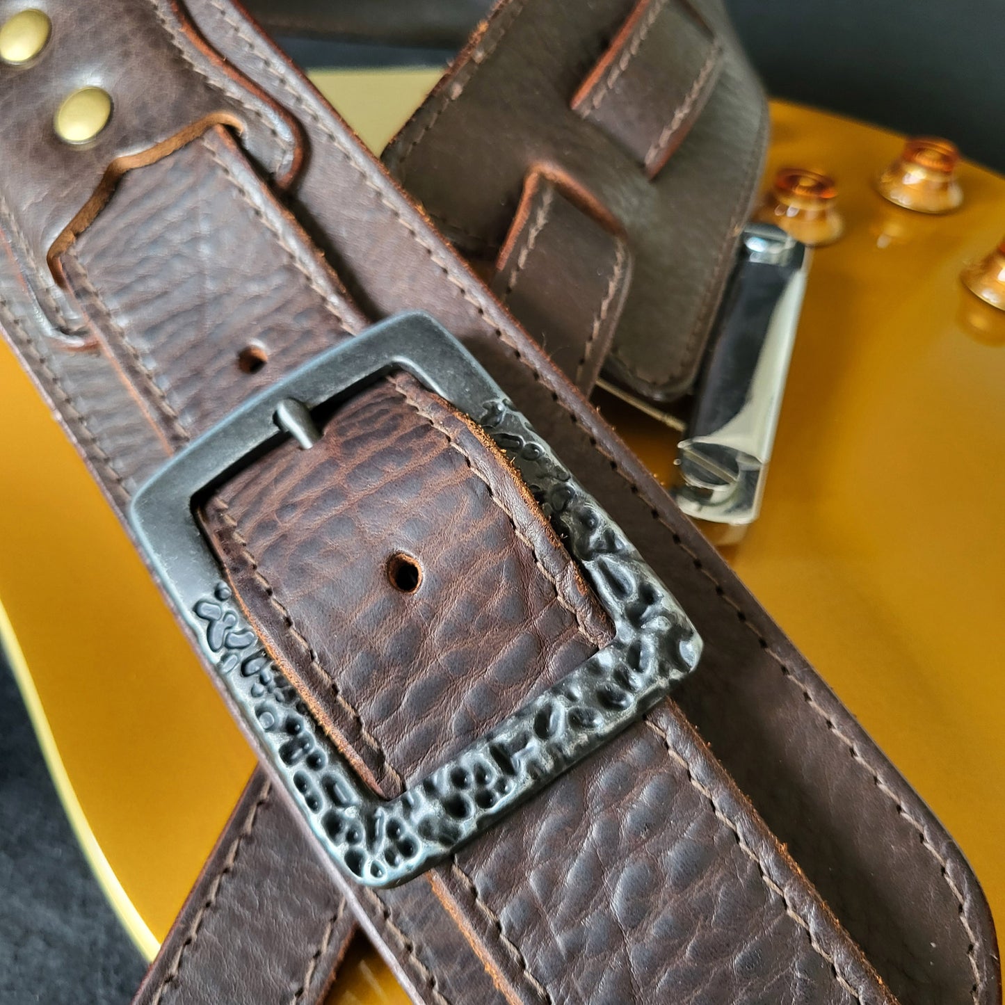 BS79 Guitar Strap With Lava Buckle