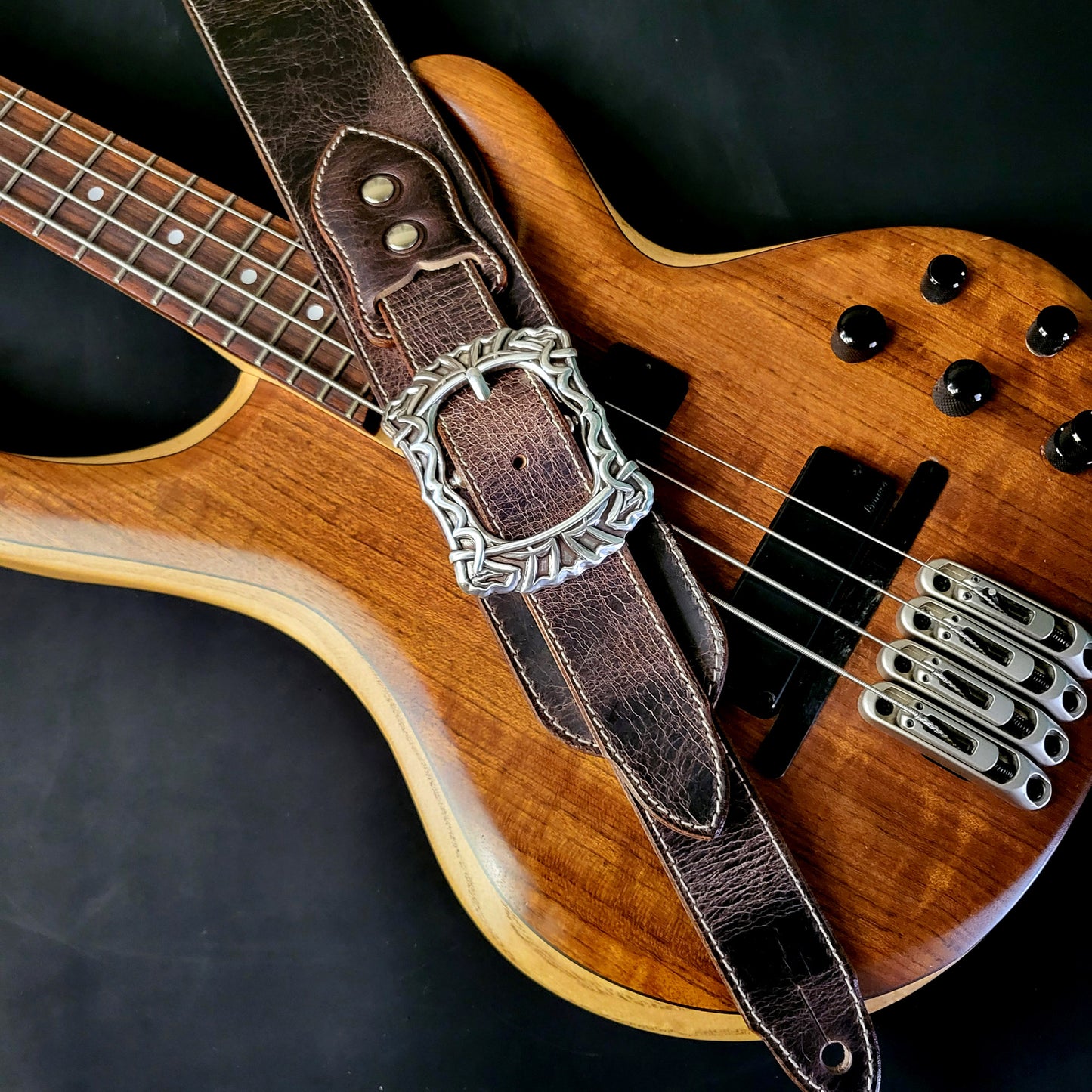 BS79 Guitar Strap With Gothic Buckle
