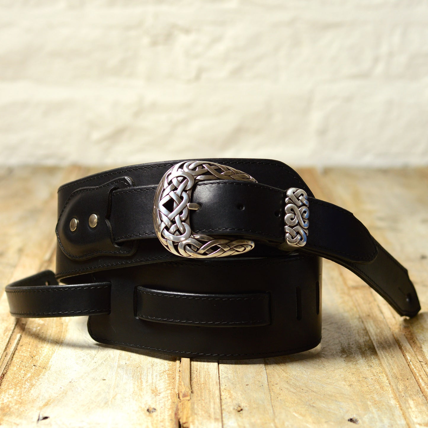 BS79 Guitar Strap With Celtic Buckle