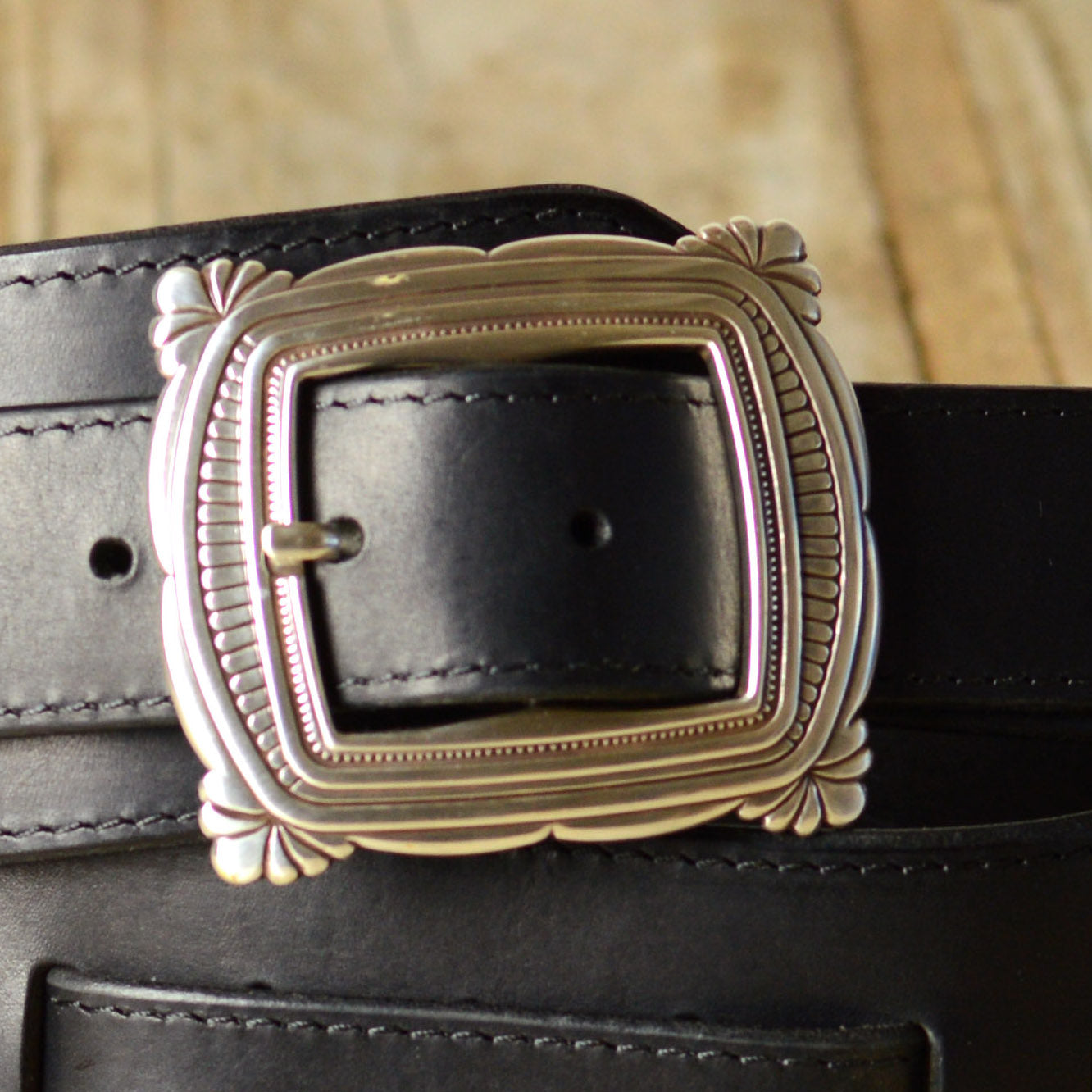 BS79 Guitar Strap With Art Deco Buckle