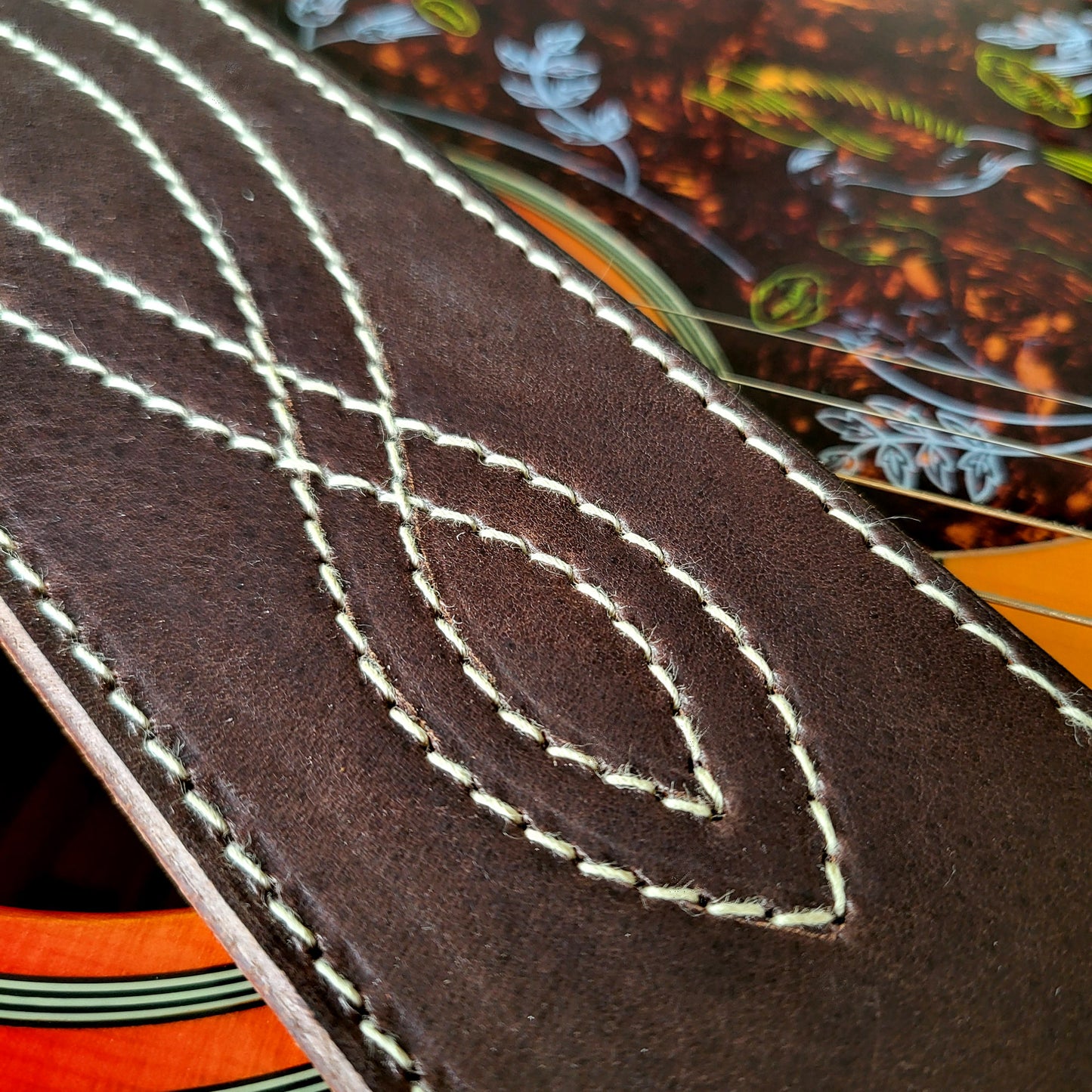 GS51 Solid Leather Guitar Strap