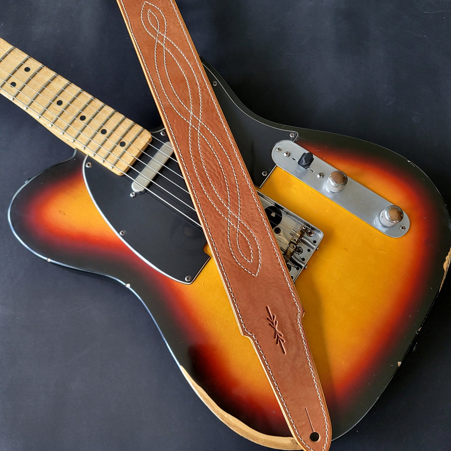 GS51 Solid Leather Guitar Strap