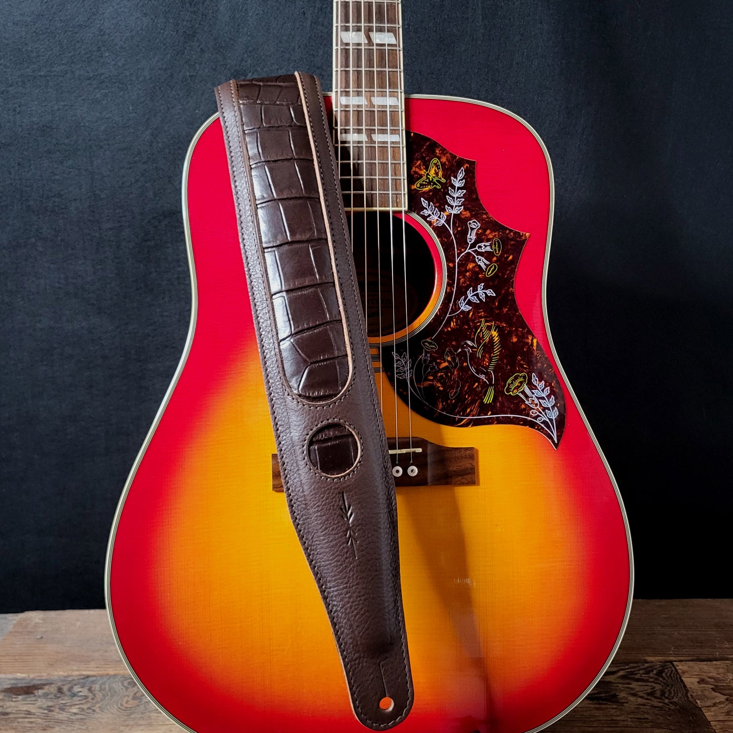 GS58 Cutaway Guitar Strap