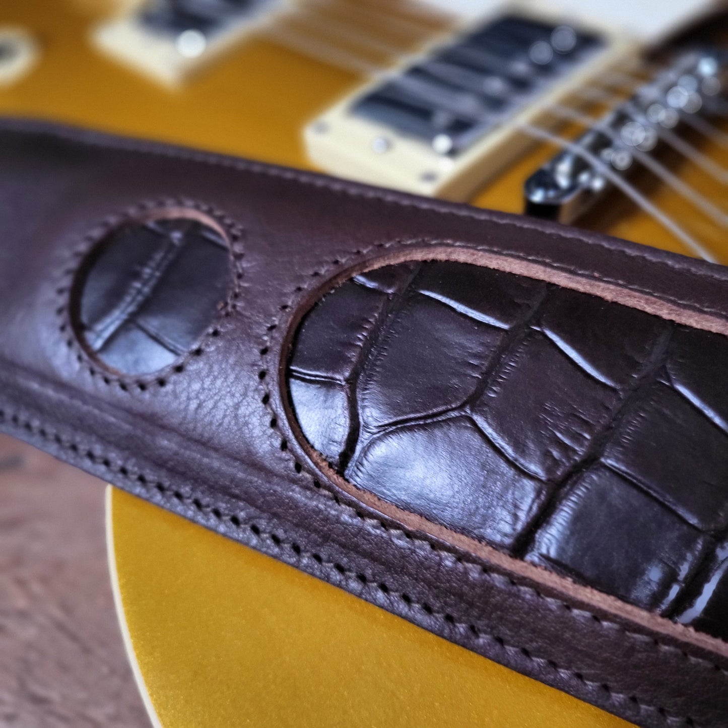 GS58 Cutaway Guitar Strap