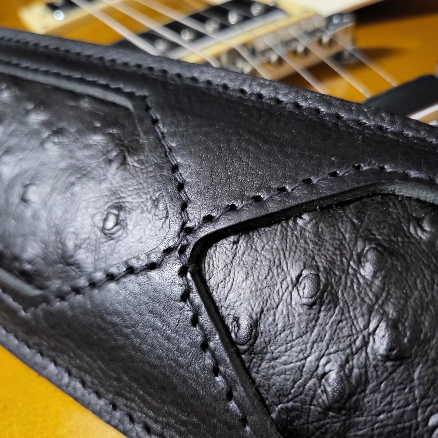 GS59 Cutaway Guitar Strap