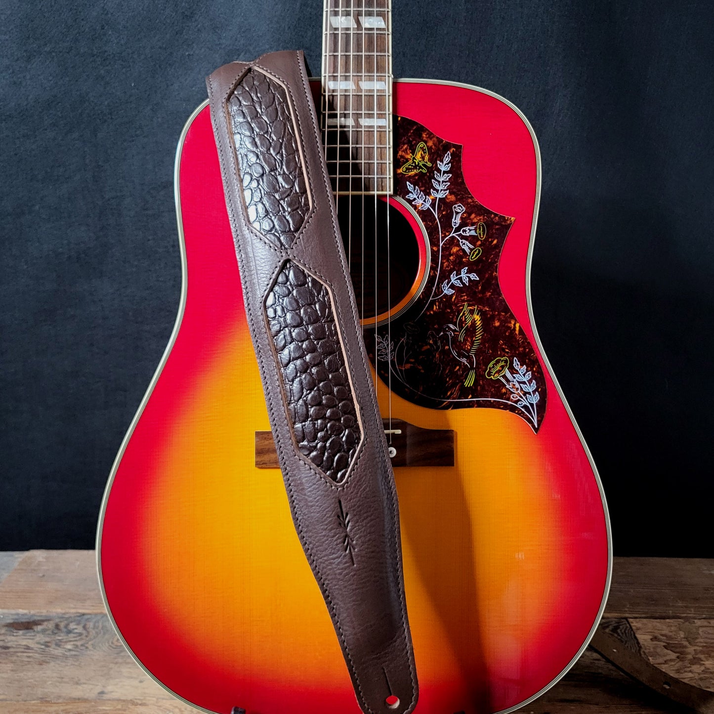 GS59 Cutaway Guitar Strap