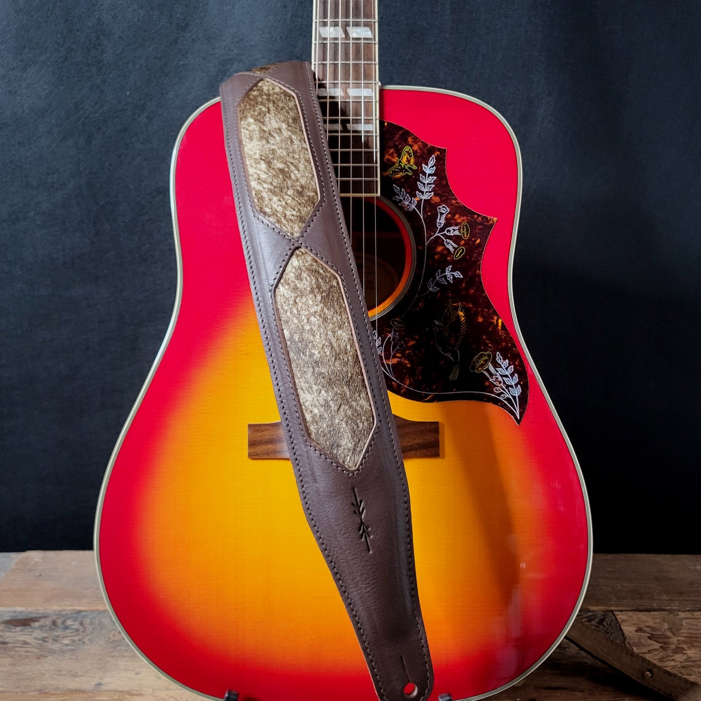 GS59 Cutaway Guitar Strap