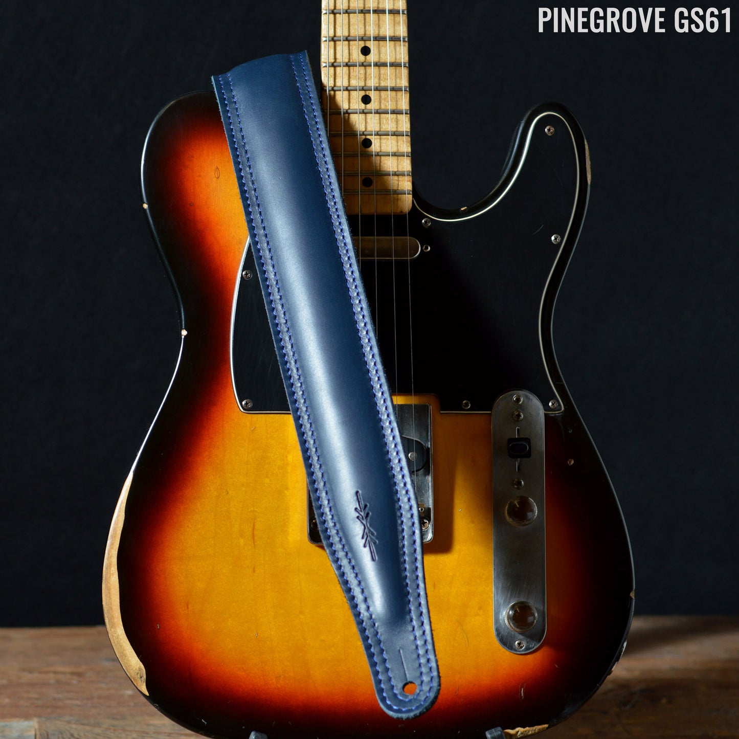 GS61 Padded Guitar Strap - Smooth Leather