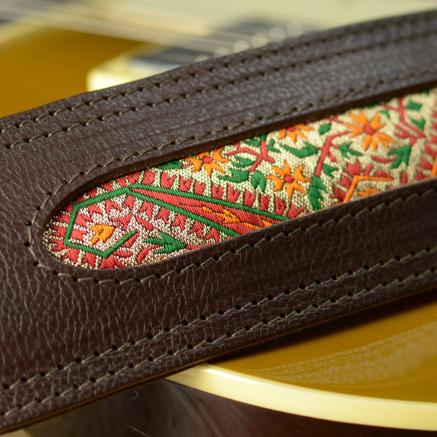 GS90 Cutaway Guitar Strap