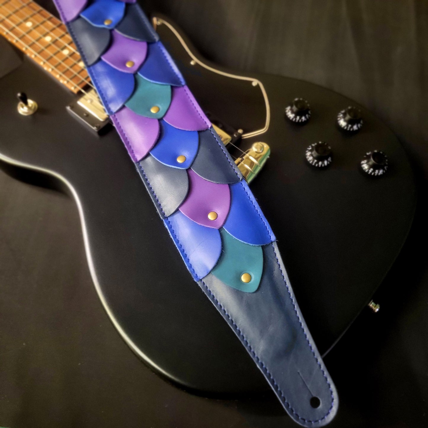 GS92 DragonSkin Guitar Strap