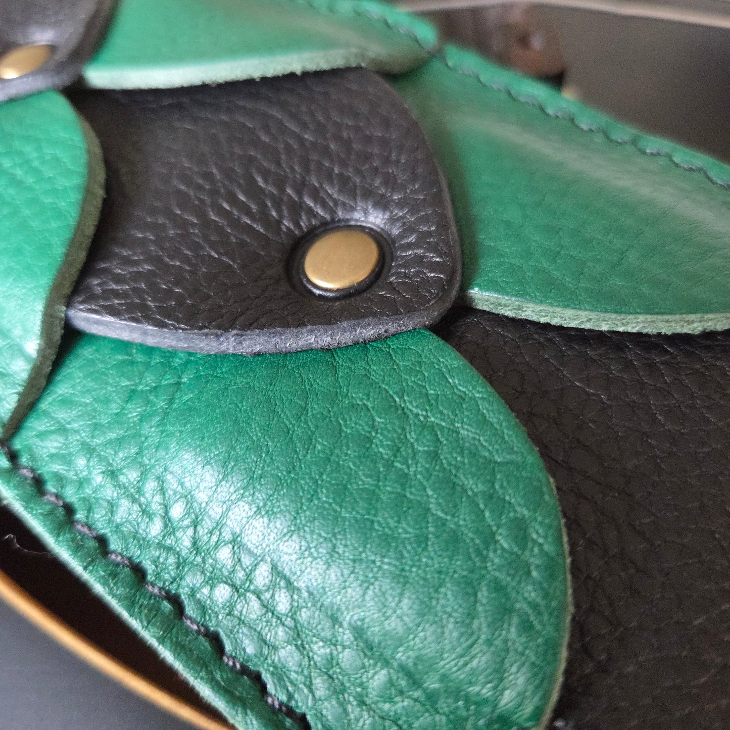 GS92 DragonSkin Guitar Strap