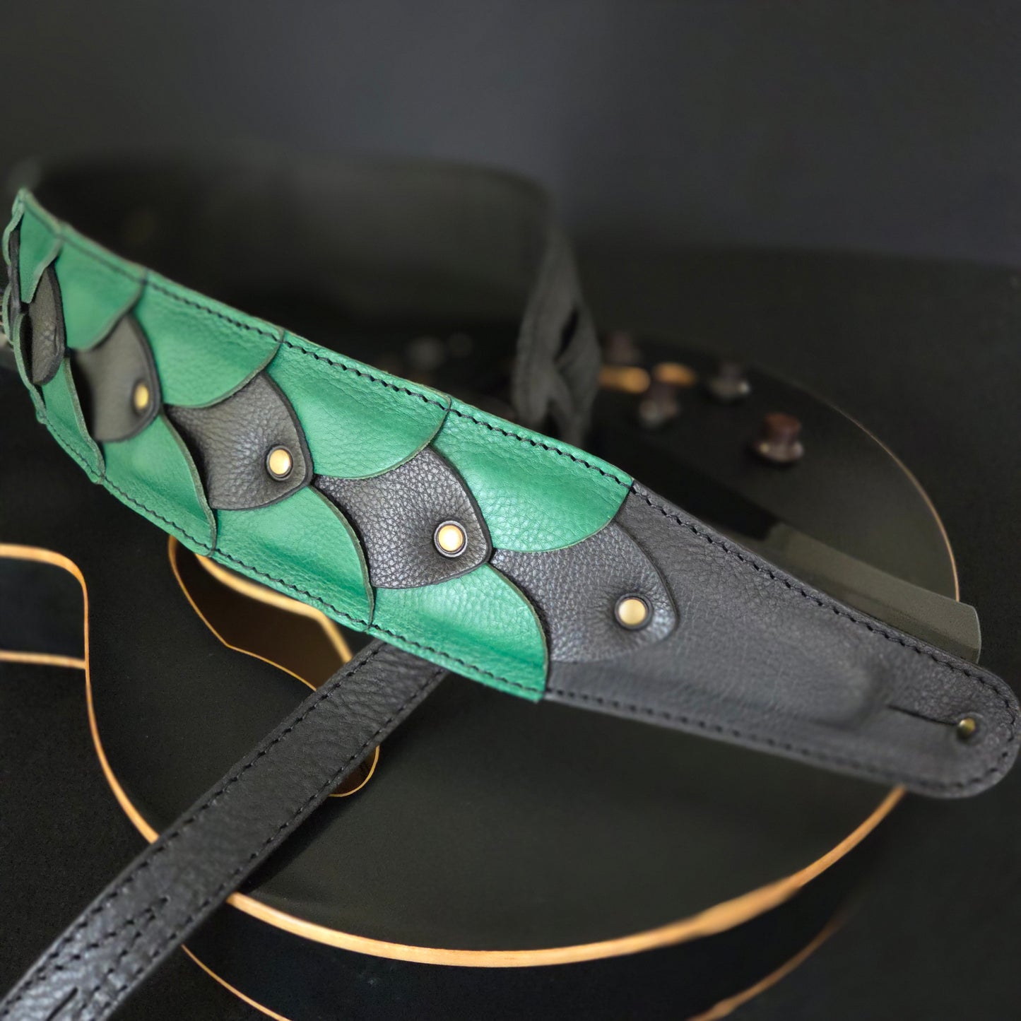 GS92 DragonSkin Guitar Strap