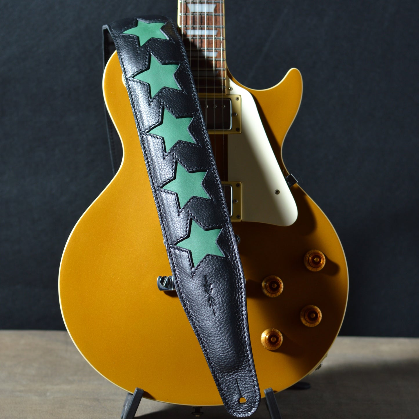 GS96 Leather Guitar Strap With Stars