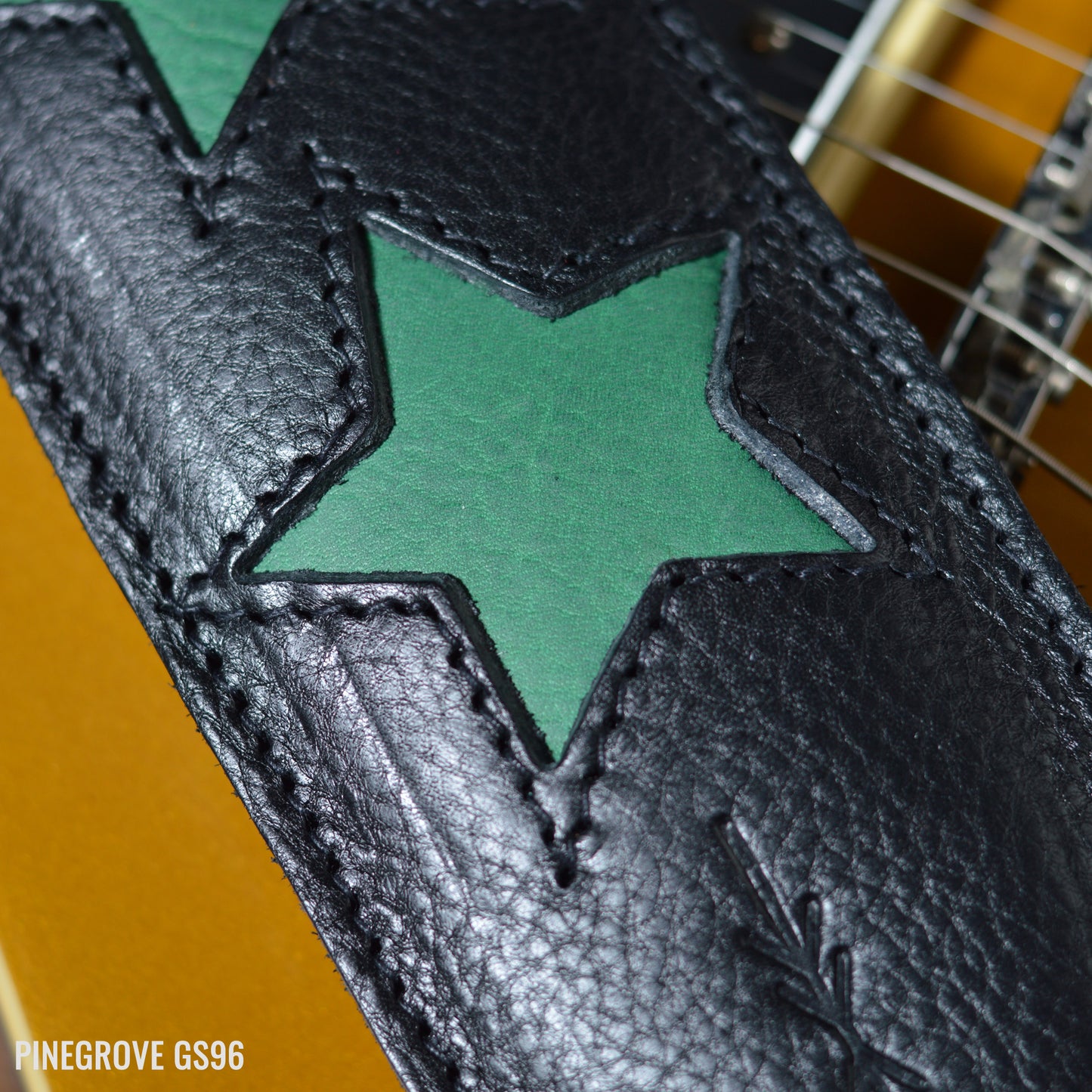 GS96 Leather Guitar Strap With Stars