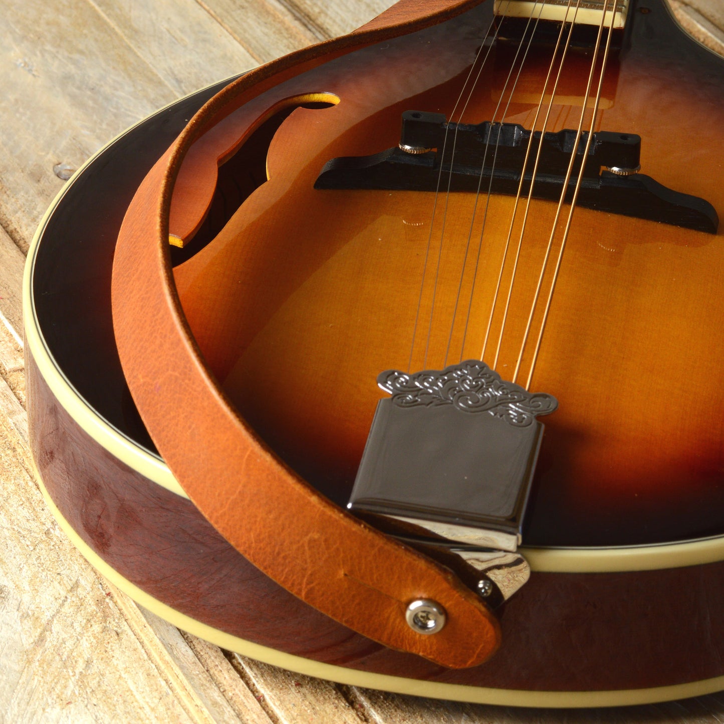 MS50 Leather Mandolin Strap