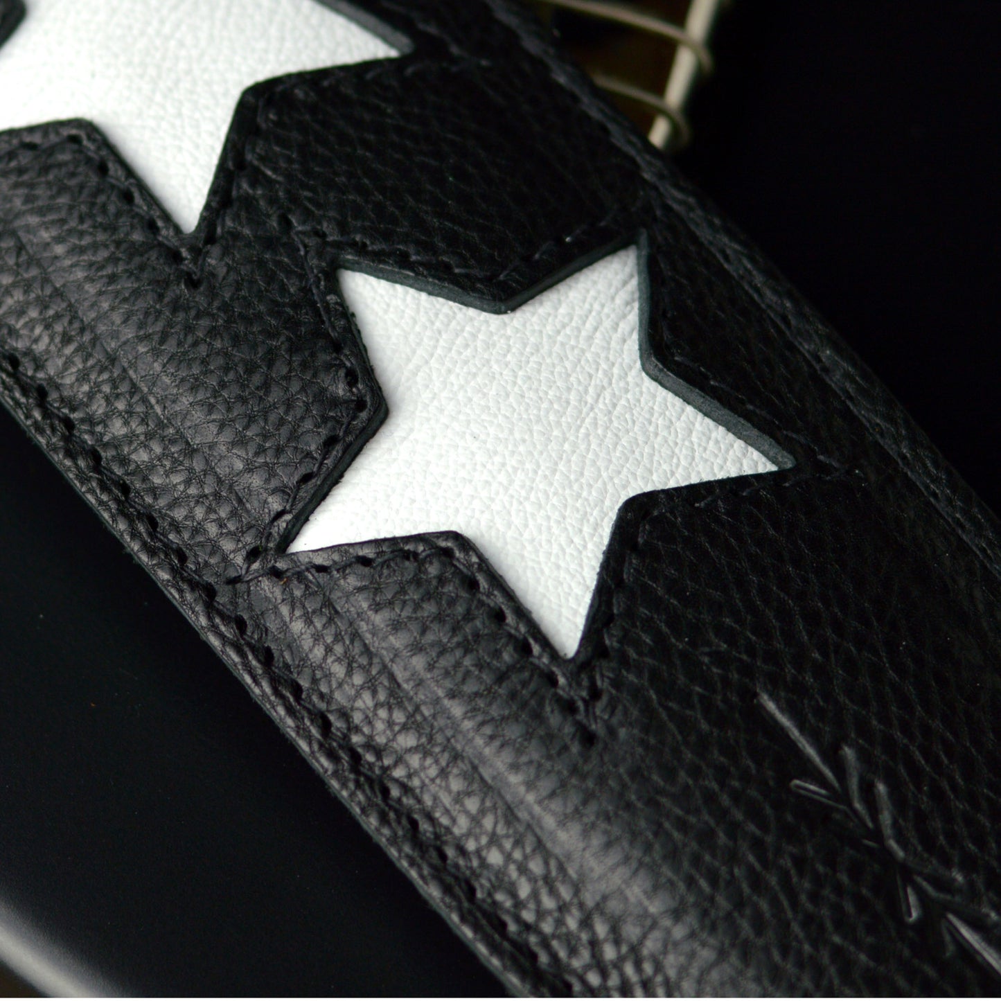 GS96 Leather Guitar Strap With Stars