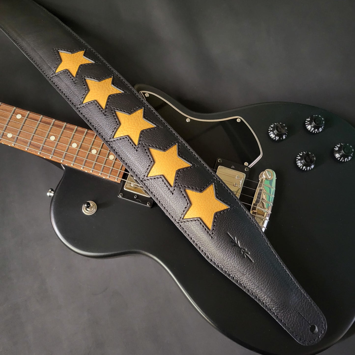 GS96 Leather Guitar Strap With Stars