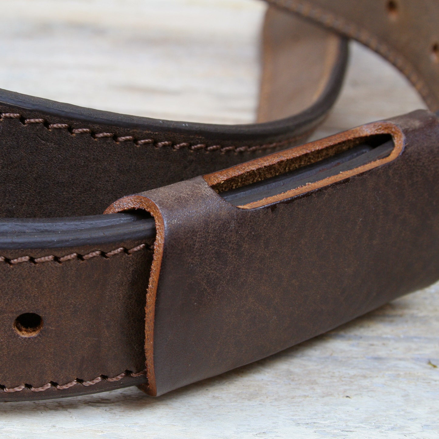 GS55 Slim Leather Guitar Strap